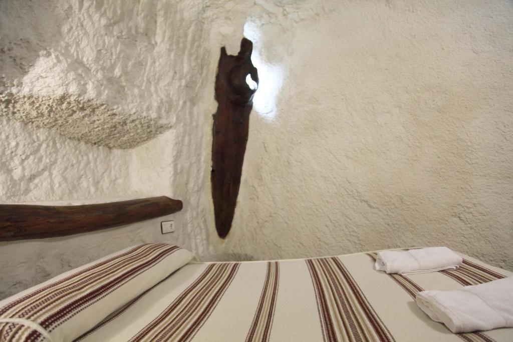 Cuevas La Atalaya Apartamento Huéscar Quarto foto