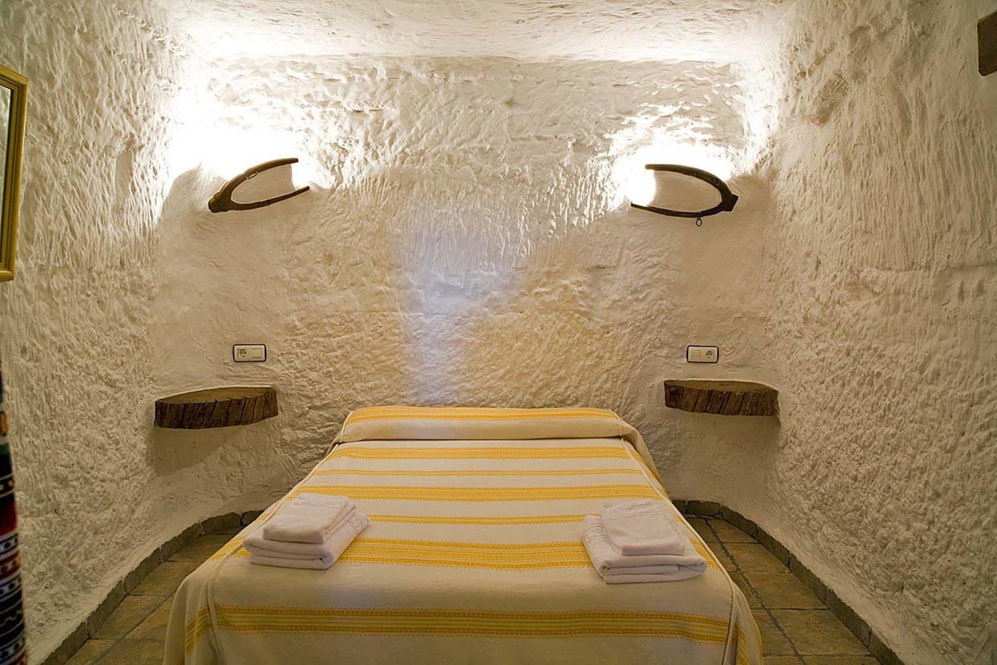 Cuevas La Atalaya Apartamento Huéscar Exterior foto